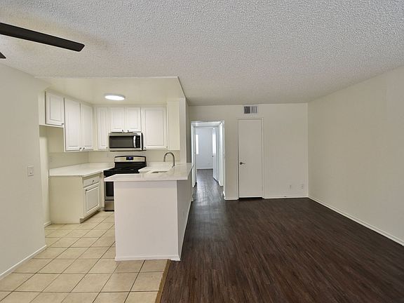 3rd image of 21350 Parthenia St Unit 104