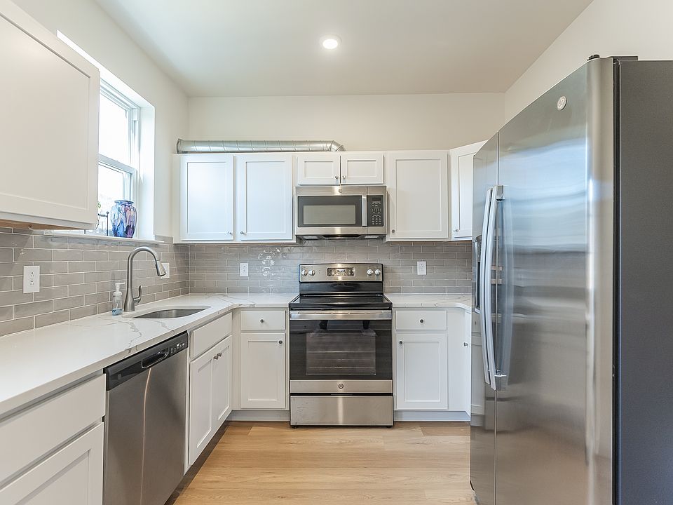 1st image of 2040 E William St