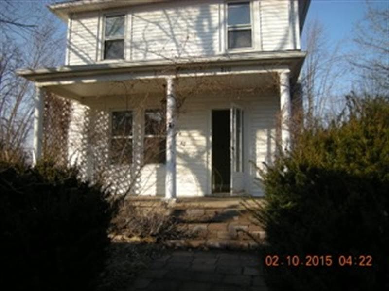 1st image of 810 Pike St