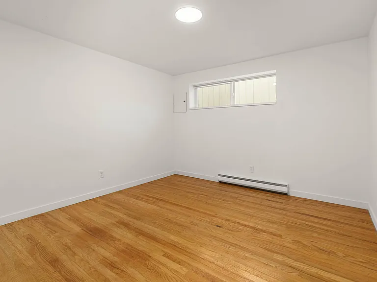 935 1st St S #4 — Photo 10
