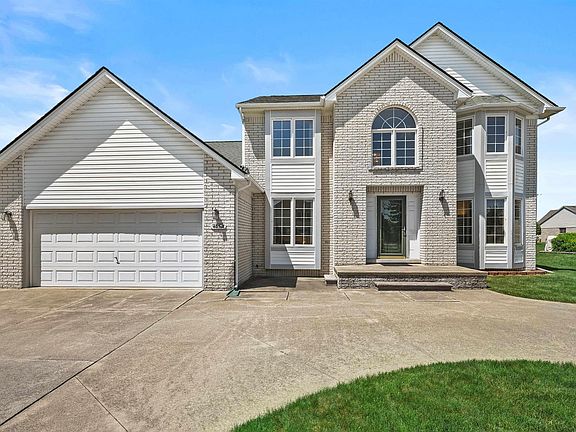 2nd image of 46325 Glen Eagle Dr