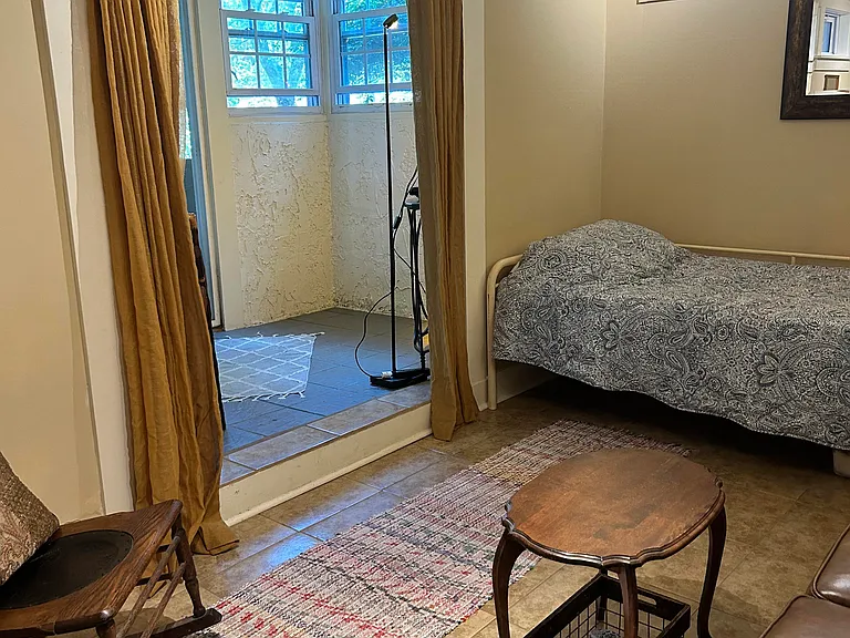 1006 Old Marshall Hwy — Photo 4