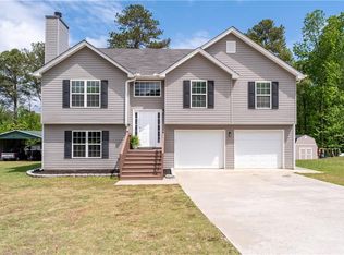 5458 Latham Manor Dr, Gainesville, GA 30506