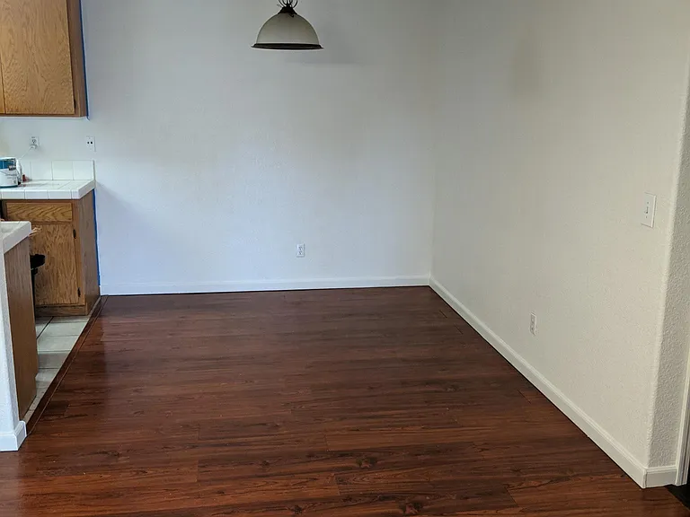 127 Huber Ct — Photo 5