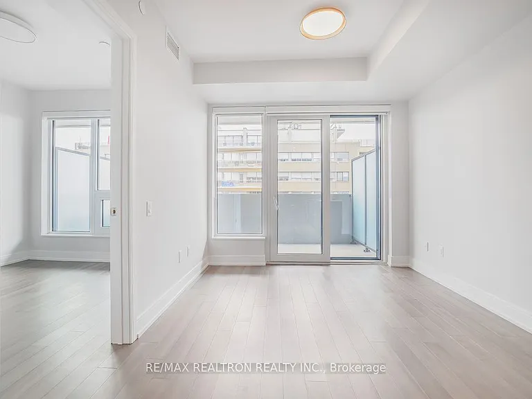 2525 Bathurst St #805 — Photo 5