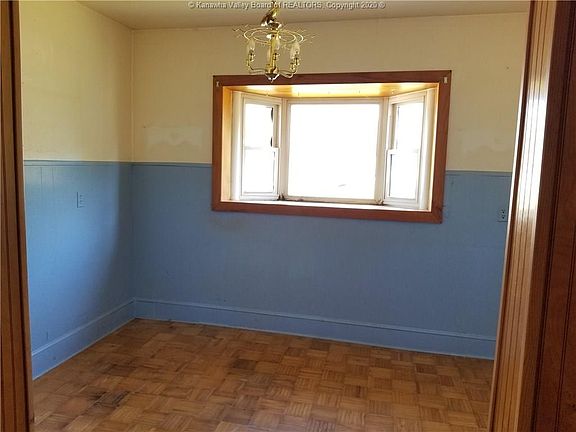 4th image of 4611 Spring Hill Ave