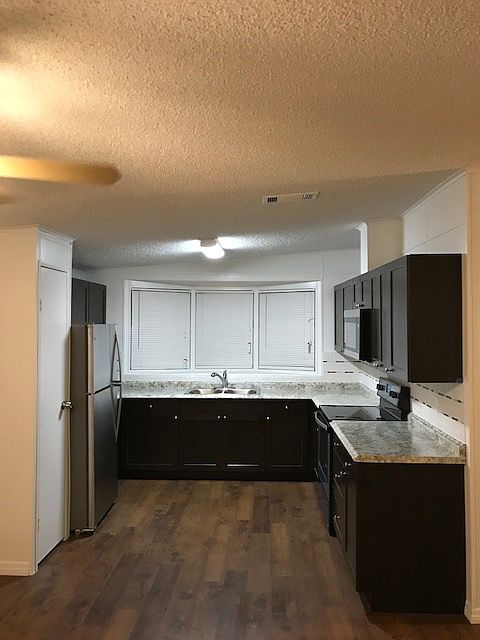 1st image of 2614 Einwood Dr