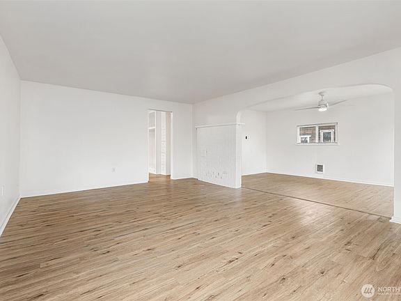 3rd image of 107 N 2nd
