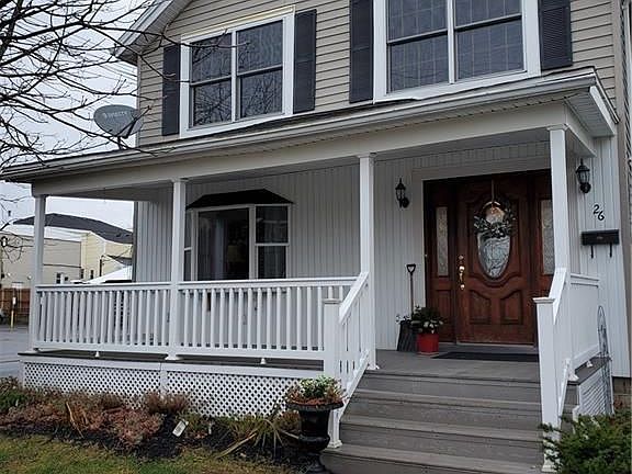 2nd image of 26 Temple Pl