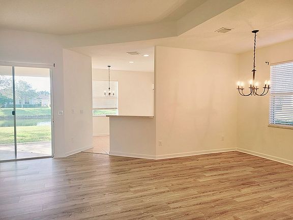 2nd image of 3184 Ashford Sq