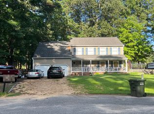 107 Castlewood Ct, Yorktown, VA 23692