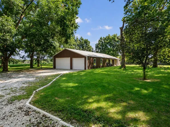13242 Prairie Lick Rd, Boonville, MO 65233