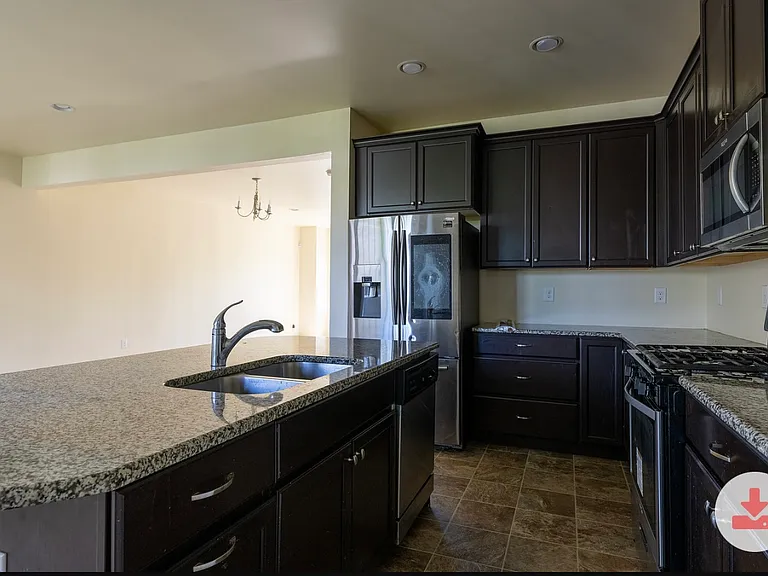 292 N Bayberry Pkwy — Photo 33