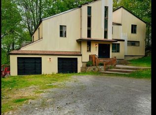 43 Rock Gate Farm Rd, Bedford Corners, NY 10507