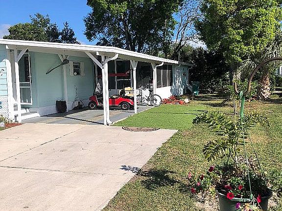 2nd image of 908 Balsam St