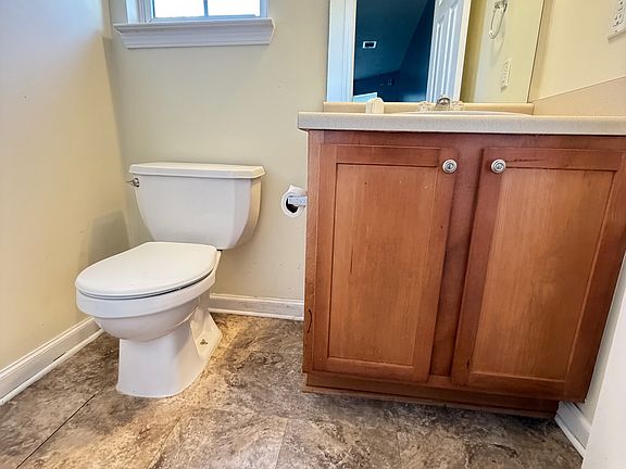 5th image of 508 Timberwind Dr