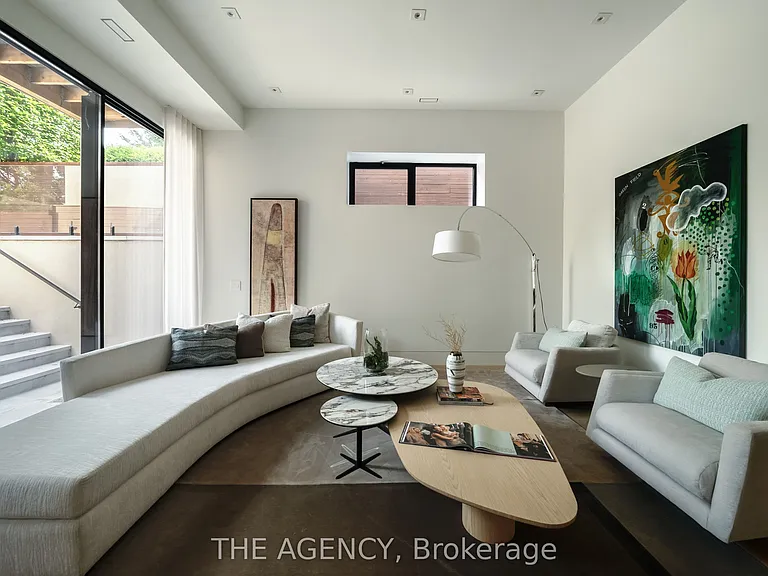 126 Sherwood Ave — Photo 40