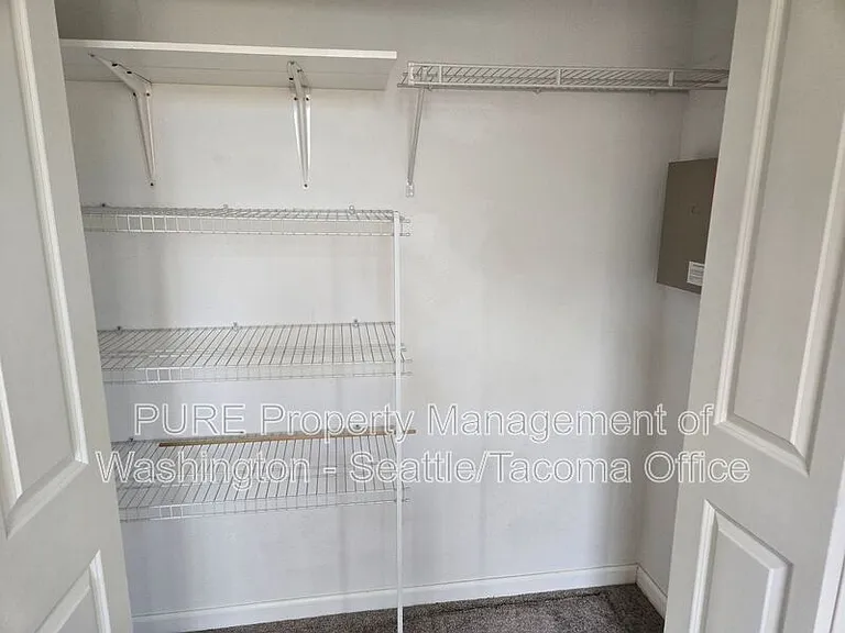 5027 NE 5th Pl — Photo 13