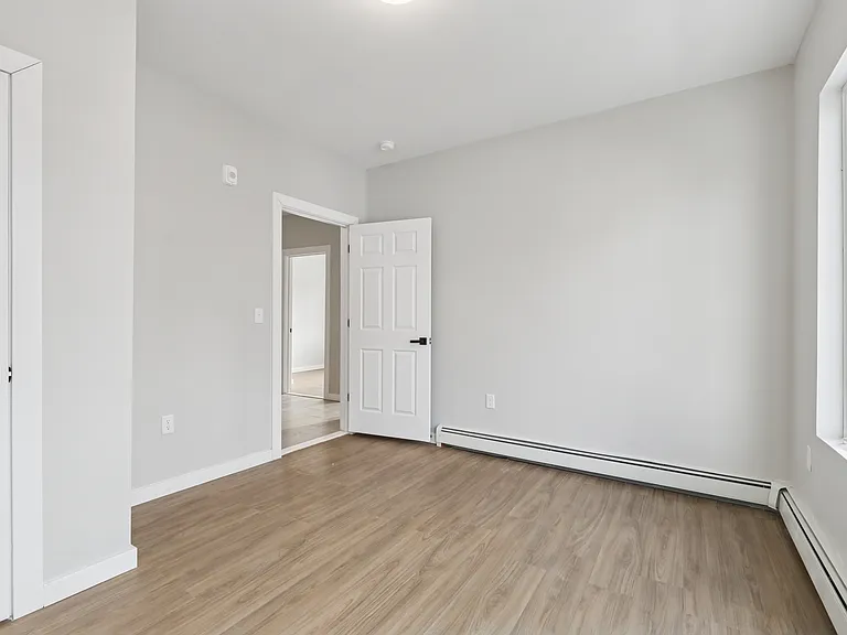 240 Broadway #2 — Photo 18