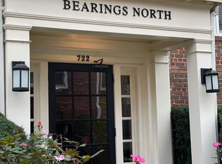 722 S Washington St APT 301, Alexandria, VA 22314