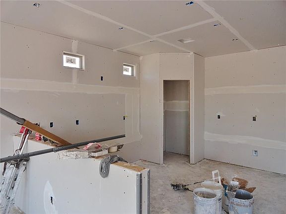 5th image of 14338 Loma Esmeralda Dr
