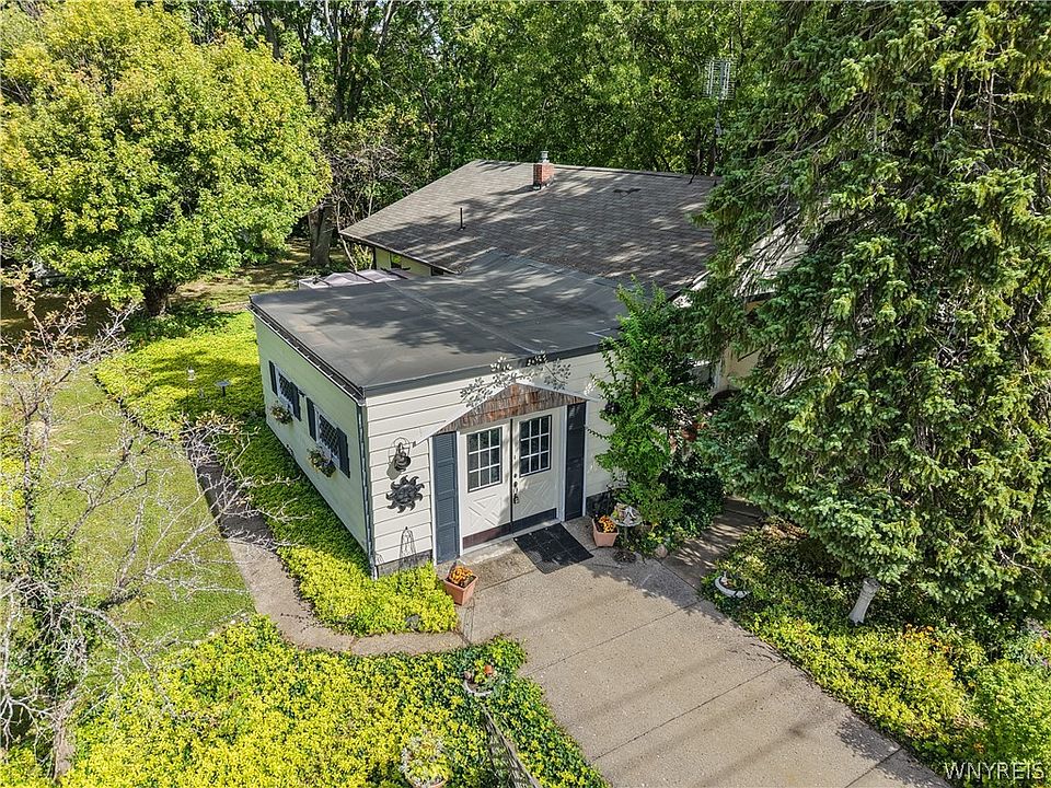 1st image of 938 Beach Rd