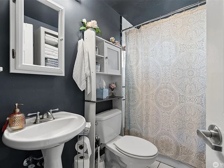 1415 E Denny Way #2 — Photo 14