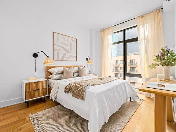 5th image of 2-24 26th Ave #435