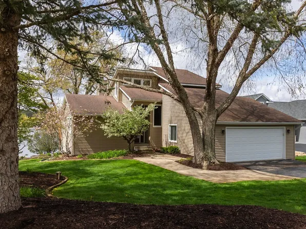 4-86 Beachcomber Ln, Lanark, IL 61046