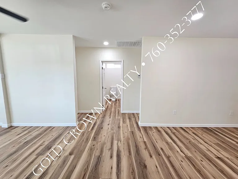 1070 W Euclid Ave — Photo 11