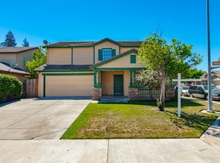 1034 Sparrow Hawk Ln, Patterson, CA 95363