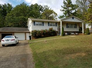 1912 Glen Echo Rd, Johnson City, TN 37604