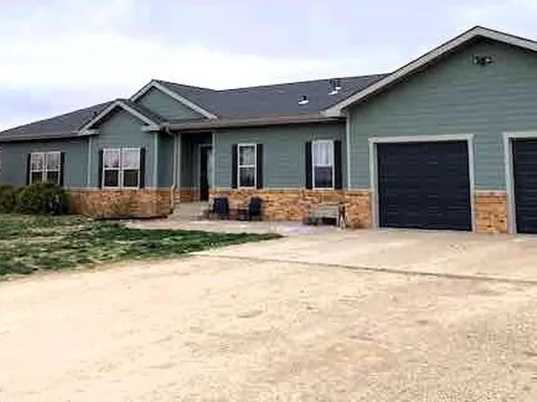 1619 Ottawa Rd, Salina, KS 67401