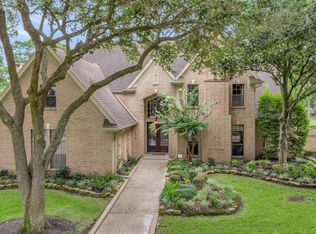 1906 Orchard Country Ln, Houston, TX 77062