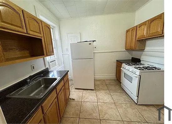 328 N 12th St #6 — Photo 1