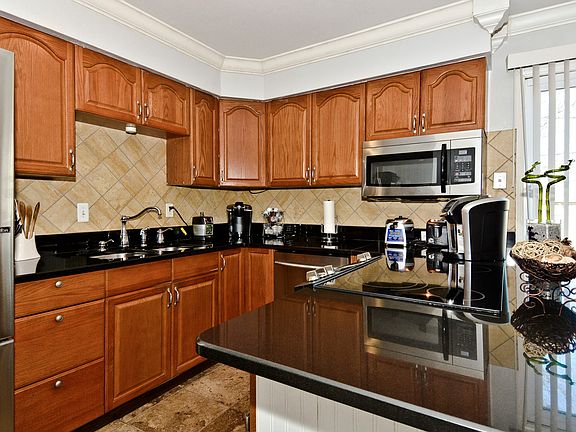 5th image of 901 Cormar Dr
