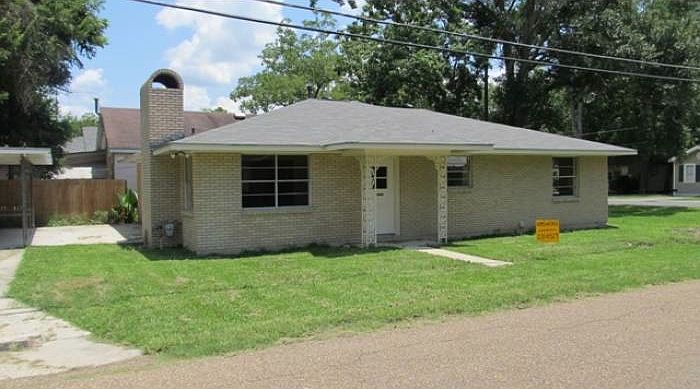 1st image of 706 N Bryan Ave