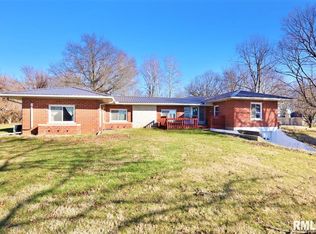 13249 State Route 125, Pleasant Plains, IL 62677