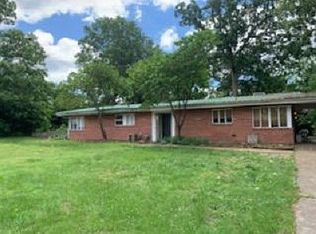 3890 Crowder Dr, Neosho, MO 64850