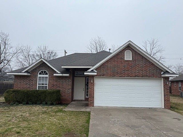 1st image of 4019 Rosewood Pl