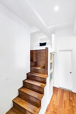 5th image of 3 Hanover Sq APT 11H