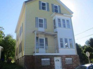 351 Tecumseh St, Fall River, MA 02721