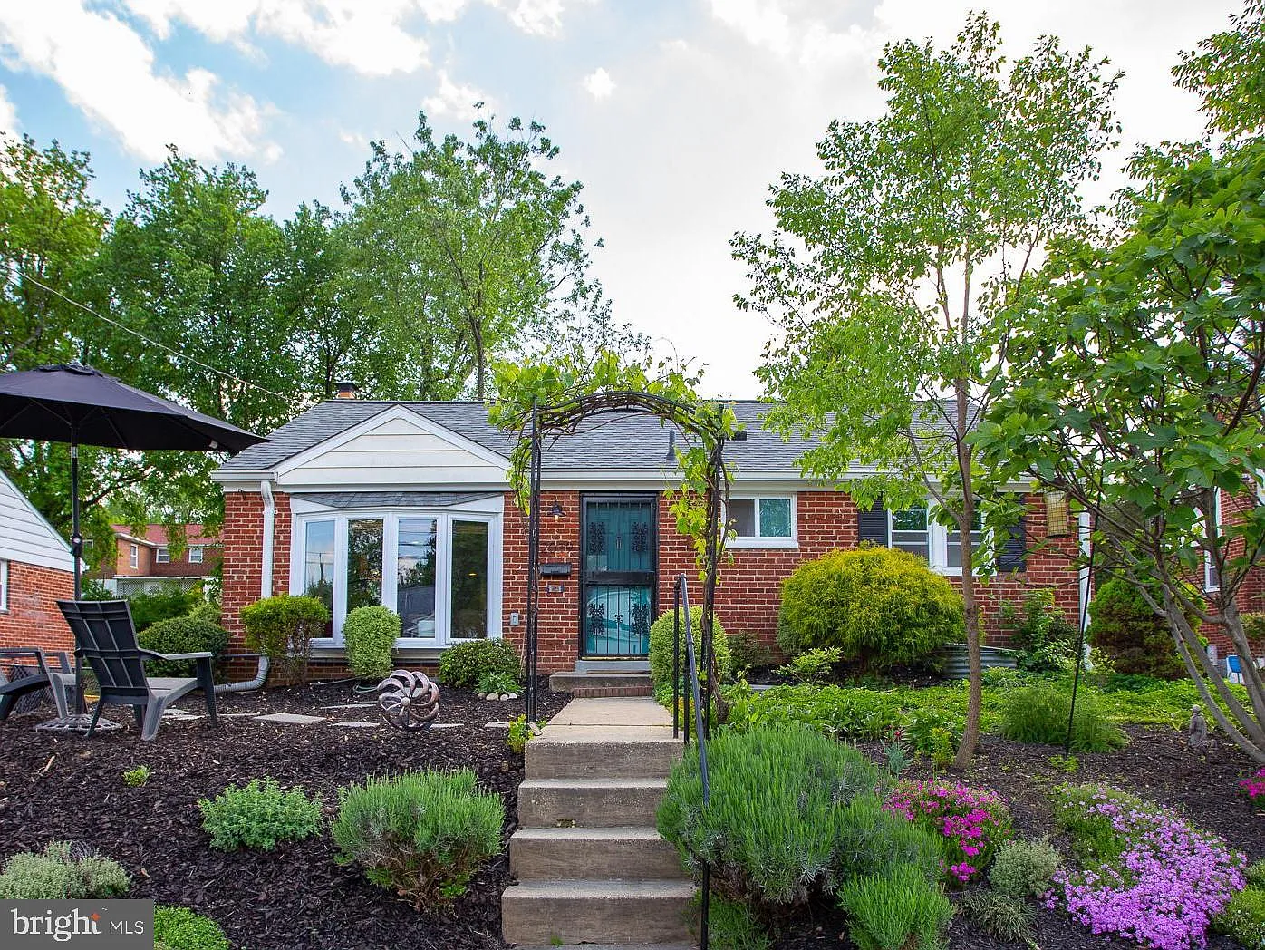 2019 Woodberry St photo 1