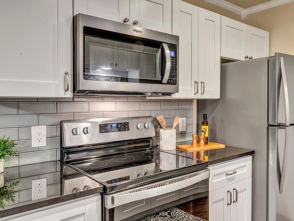 2nd image of 525 Jones Ave #4bda6db15