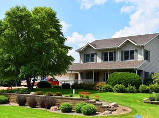 47774 Aspen Rd, Harrisburg, SD 57032