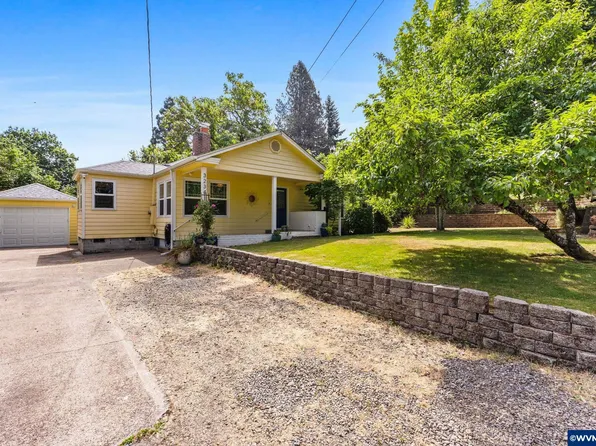 3234 Pioneer Dr, Salem, OR 97302