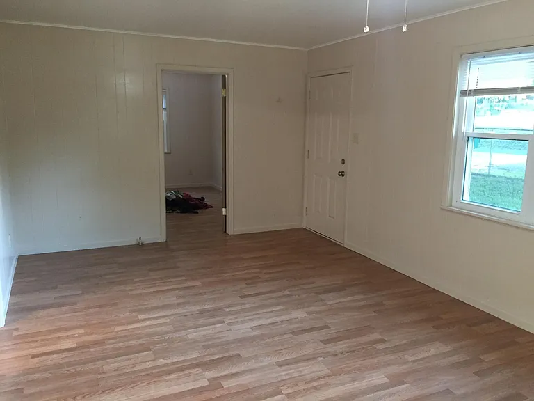 304 S Howard St — Photo 6