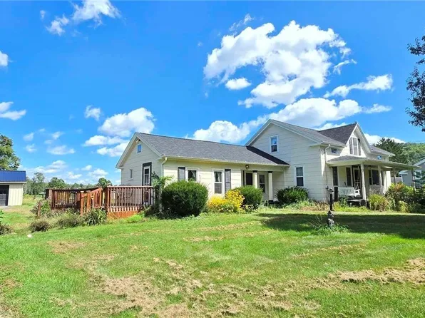 30 Bridge St, Newark Valley, NY 13811