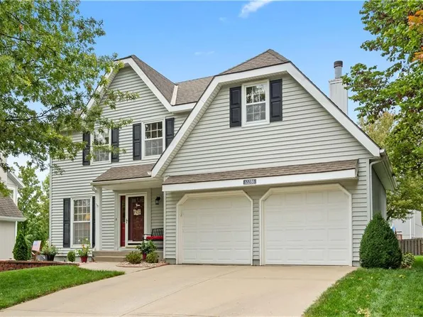 12286 S Mullen Rd, Olathe, KS 66062