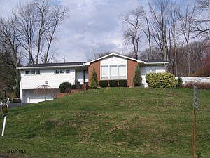 1st image of 600 Beaumont Dr